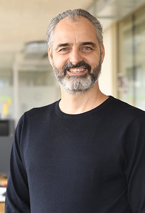 theo_schneider